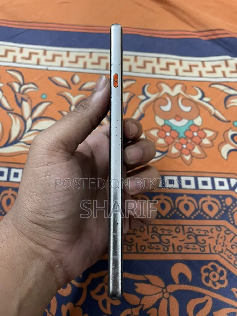 Tecno Camon 40 Pro 8/256 (Used)