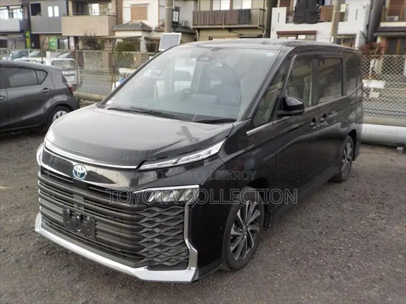 Toyota Voxy SZ HYBRID ALL OPTION 2022