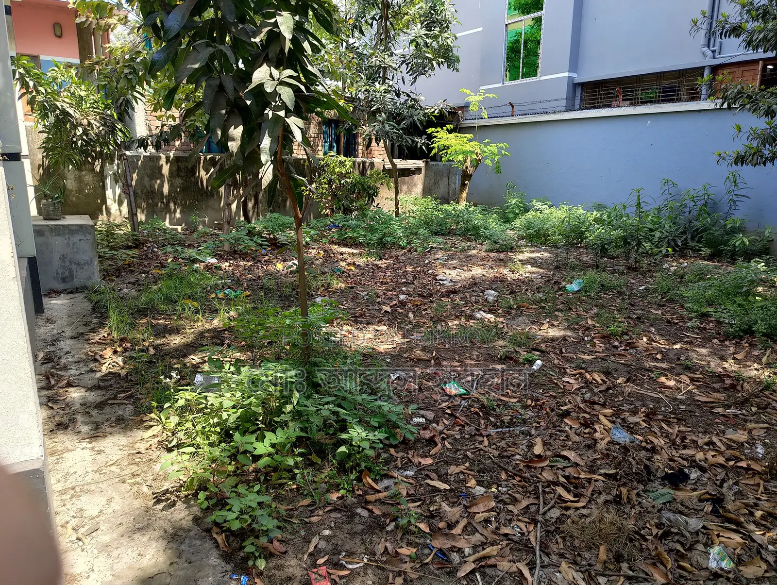 Land for Sale Near Market