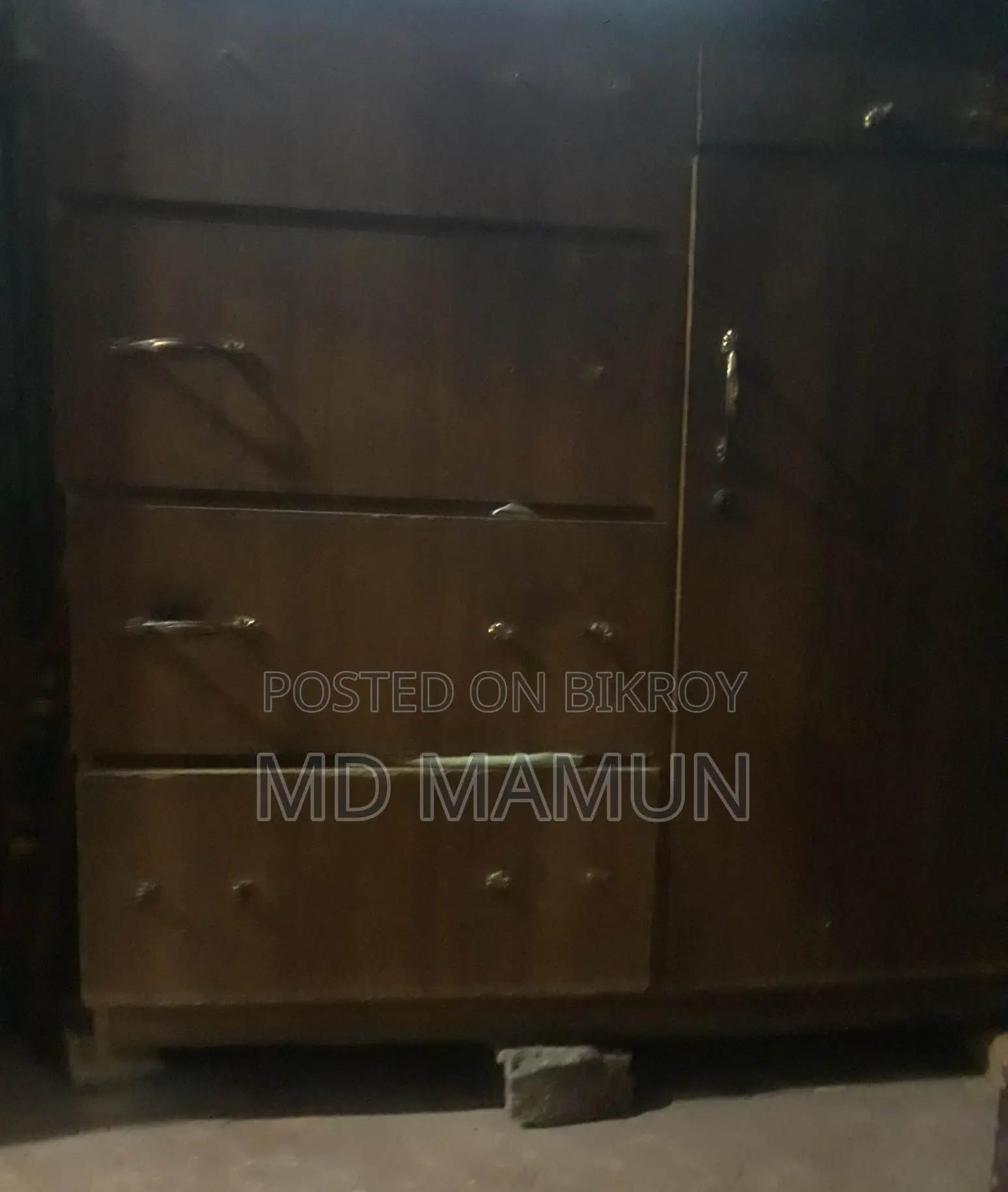 ড্রেসিং টেবিল ওয়ারড্রোব