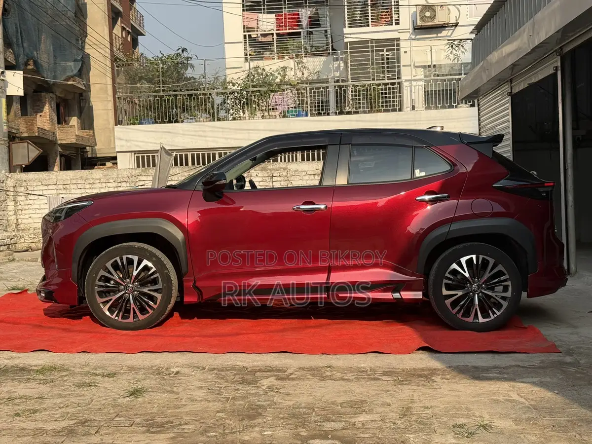 Toyota Yaris Cross 2021 Red