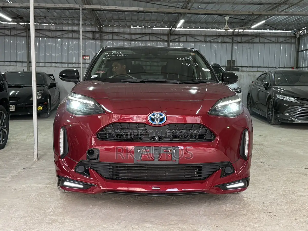 Toyota Yaris Cross 2021 Red