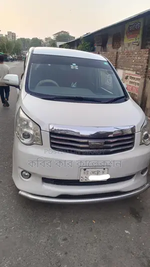 Toyota Noah One door power 2010