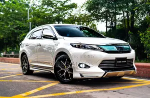 Toyota Harrier 2016