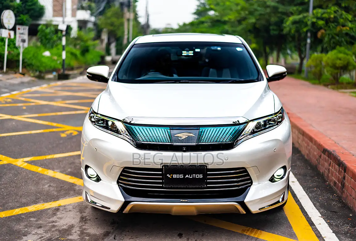Toyota Harrier 2016
