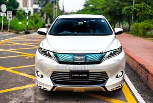 Toyota Harrier 2016
