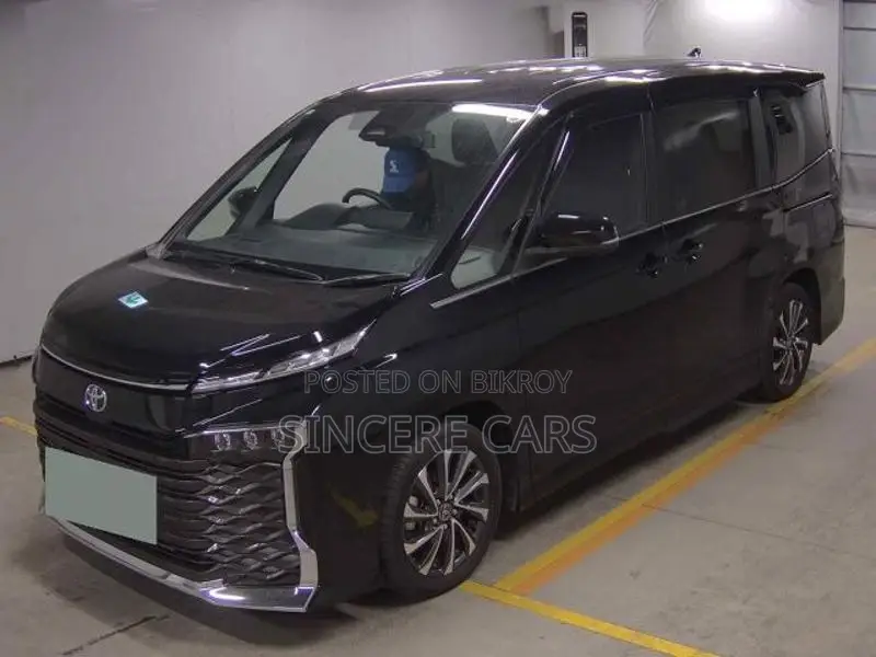Toyota Voxy SZ NON HYB FULL LOAD 2022