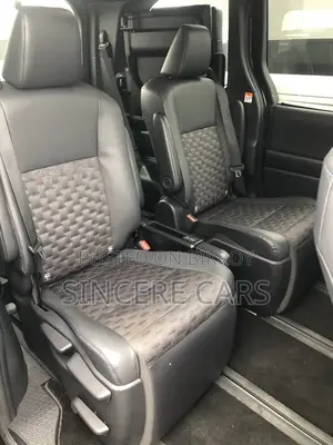 Toyota Voxy SZ NON HYB FULL LOAD 2022