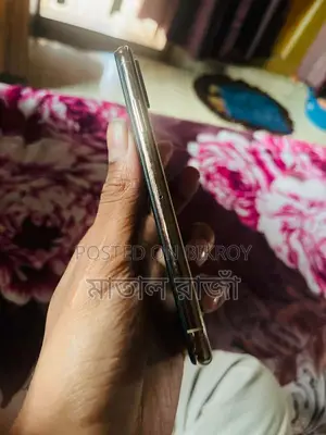 Apple iPhone XS (Used)