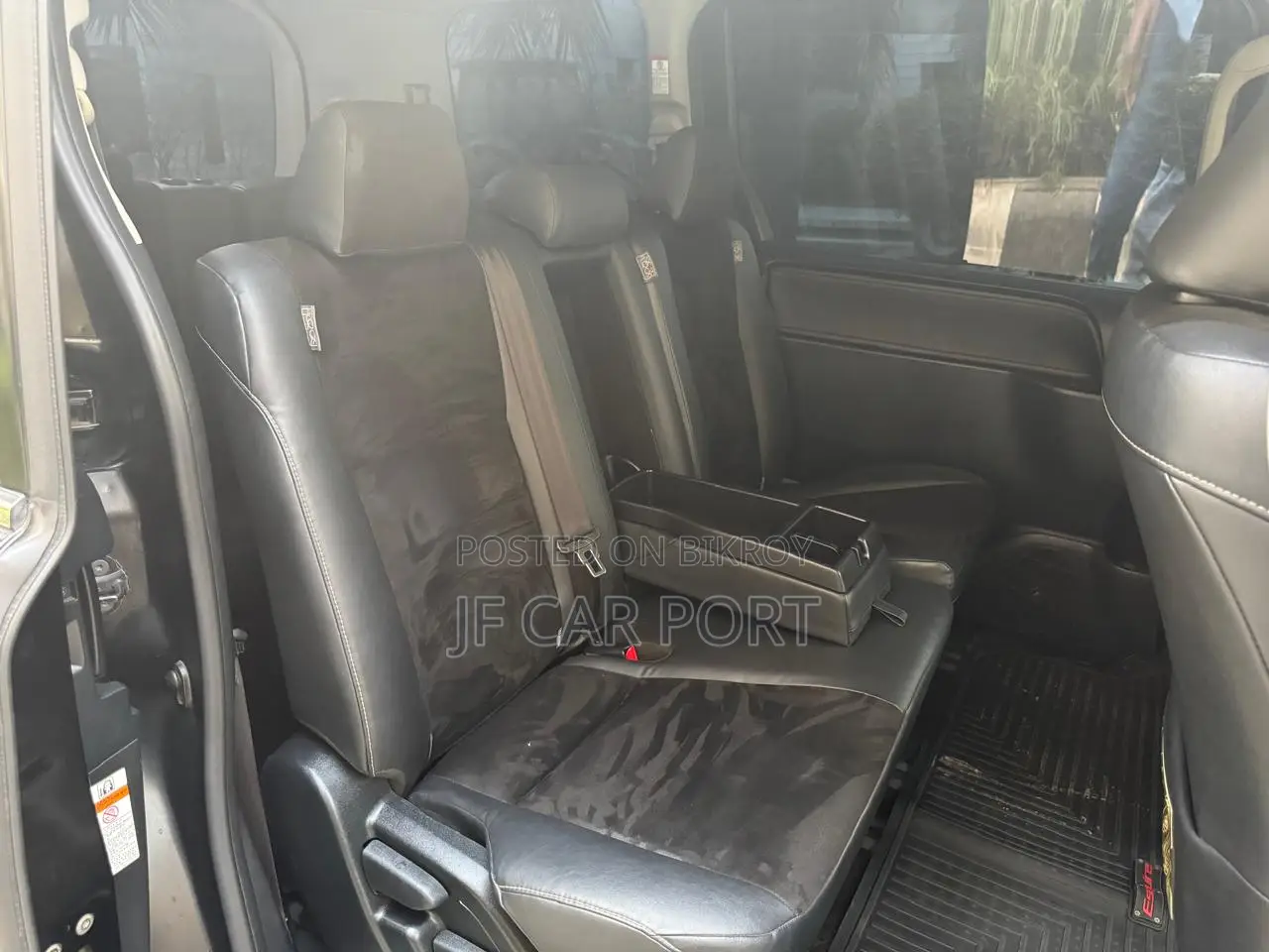 Toyota Noah Esquire GI Sunroof 2015