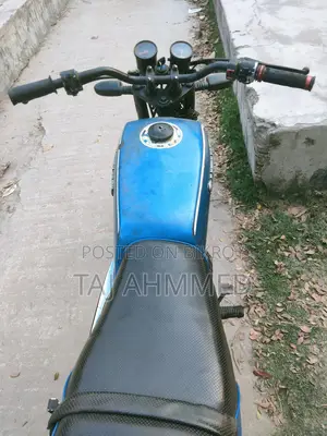 Suzuki AX4 . 1984