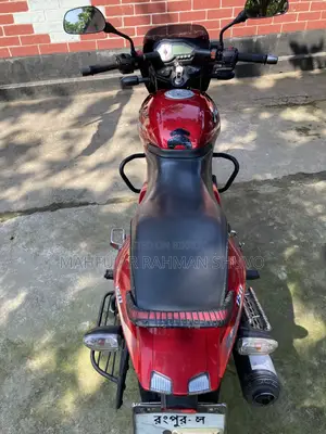 Bajaj Pulsar 150 . 2019