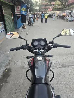 Bajaj Discover 125 D 2017
