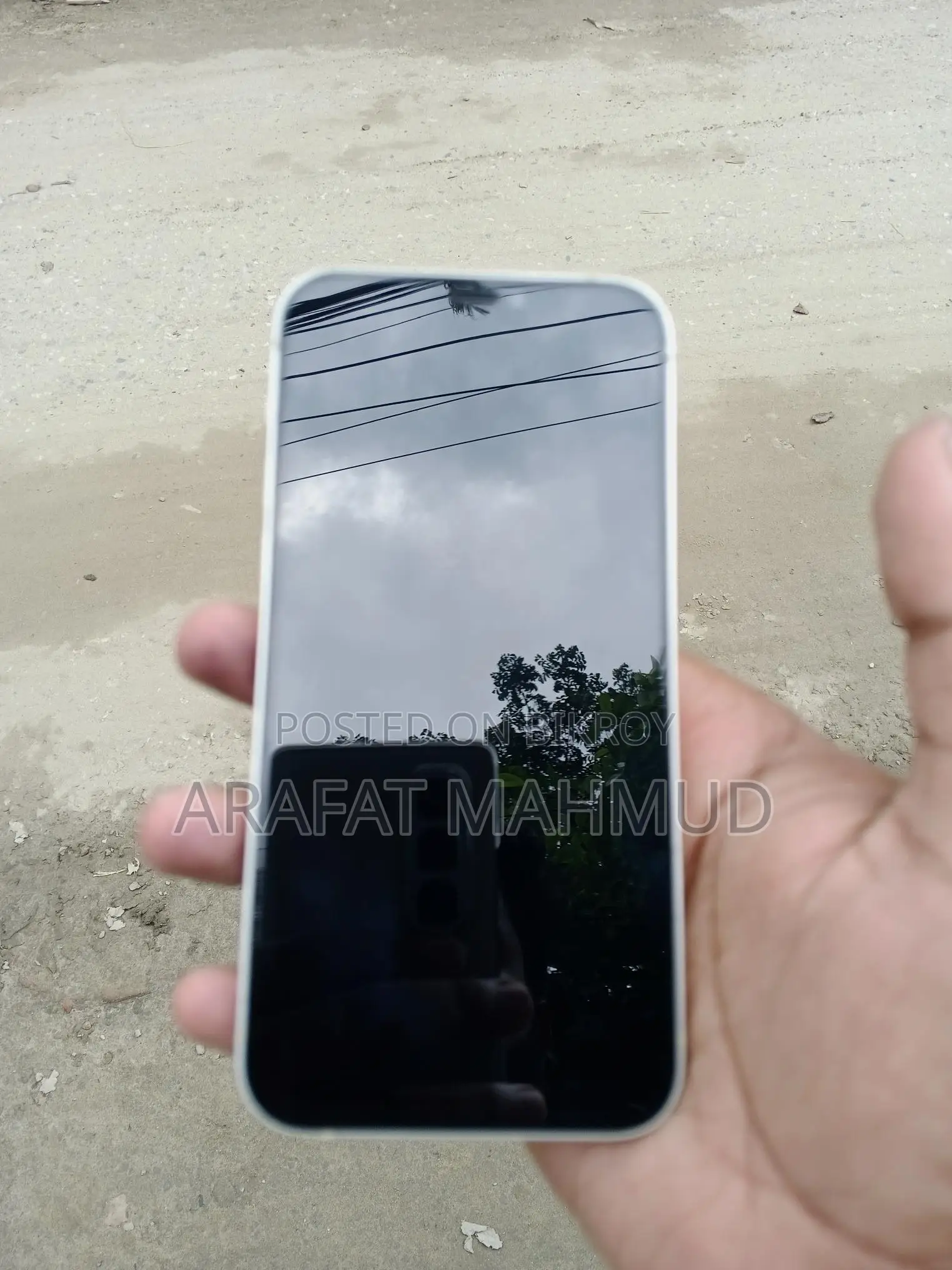 Apple iPhone 12 (Used)