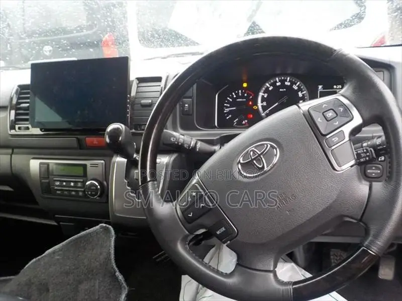 Toyota Hiace Super GL Dark Prime2 2021