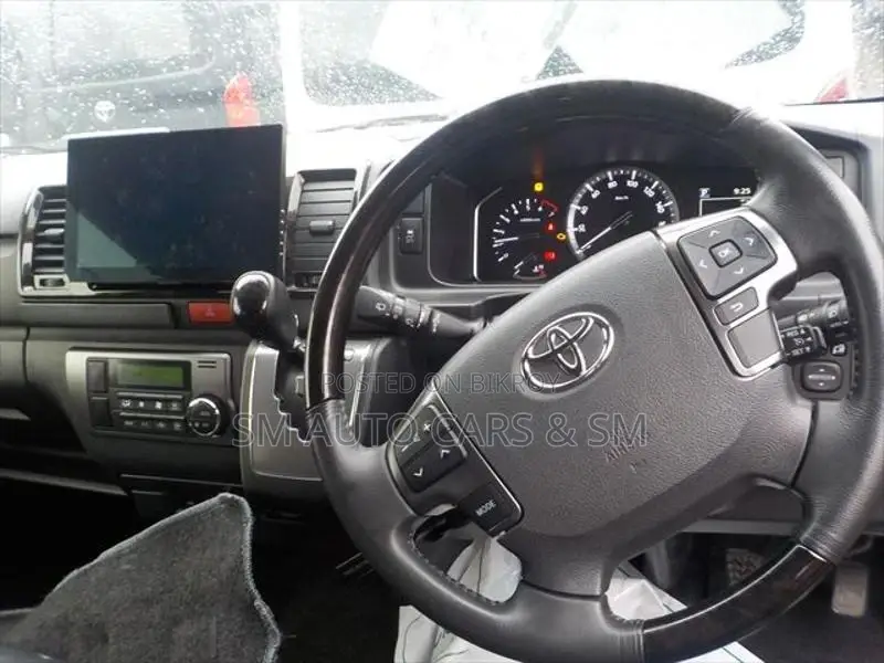 Toyota Hiace Super GL Dark Prime2 2021