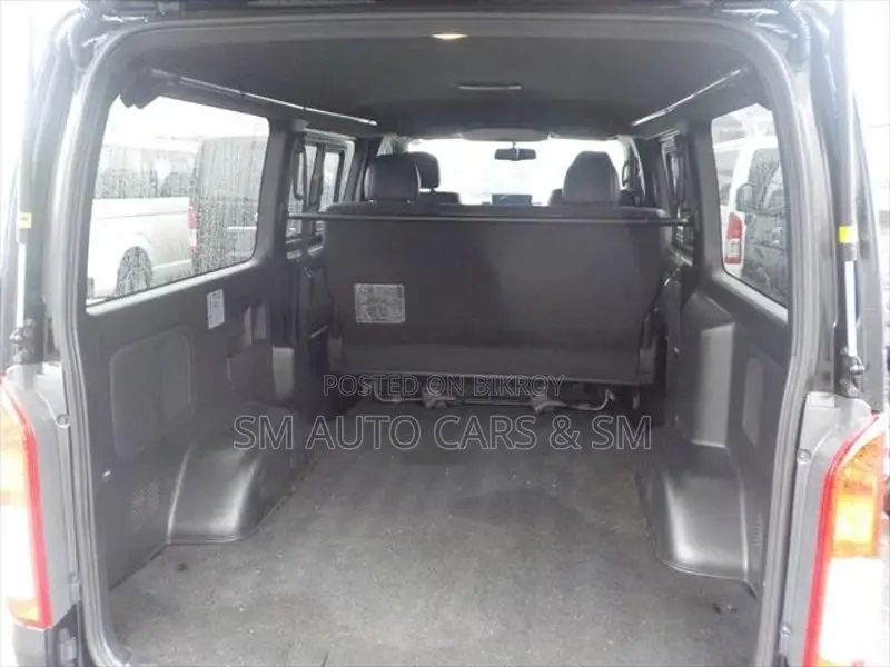 Toyota Hiace Super GL Dark Prime2 2021