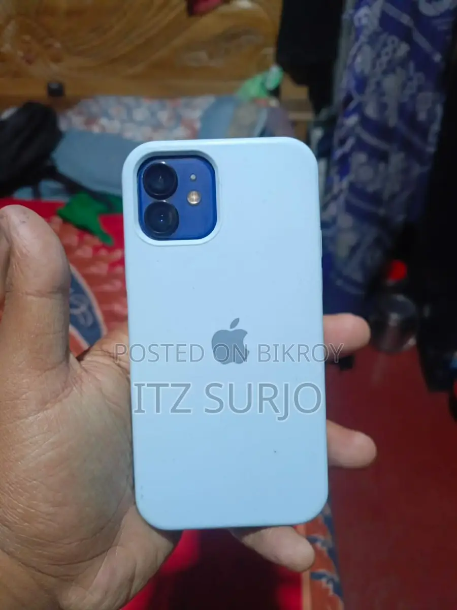 Apple iPhone 12 (Used)