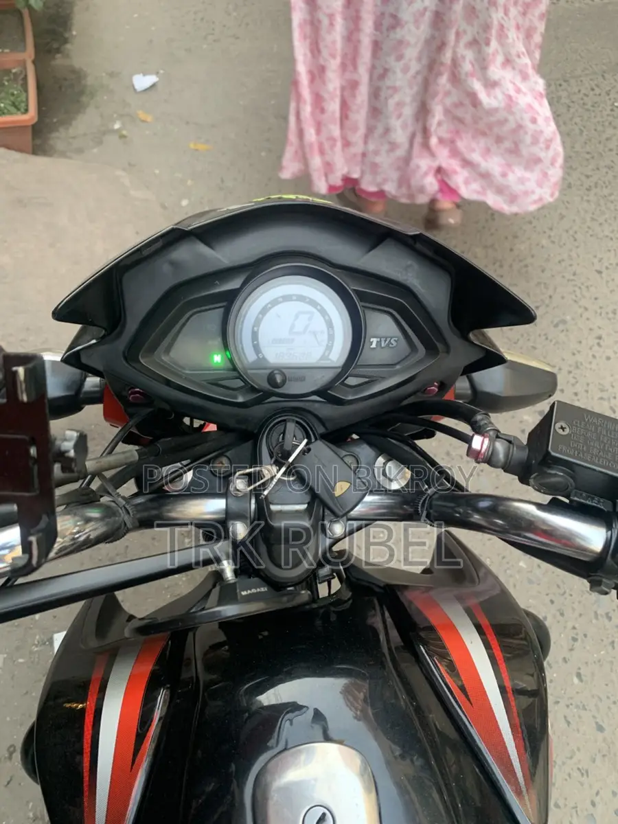 TVS Stryker . 2020