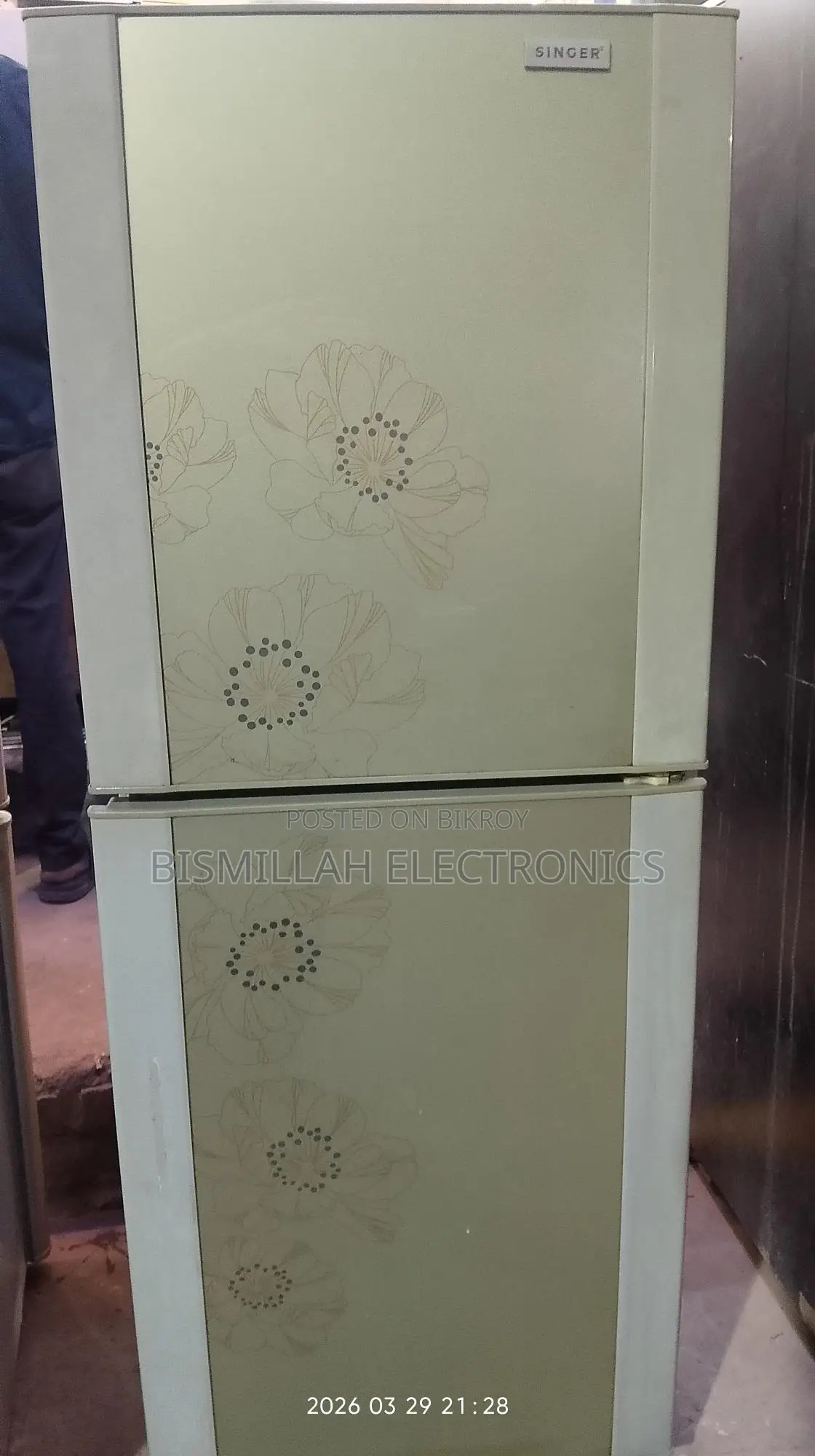 Singer 12 cft glass door refrigerator