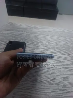 Apple iPhone XR (Used)