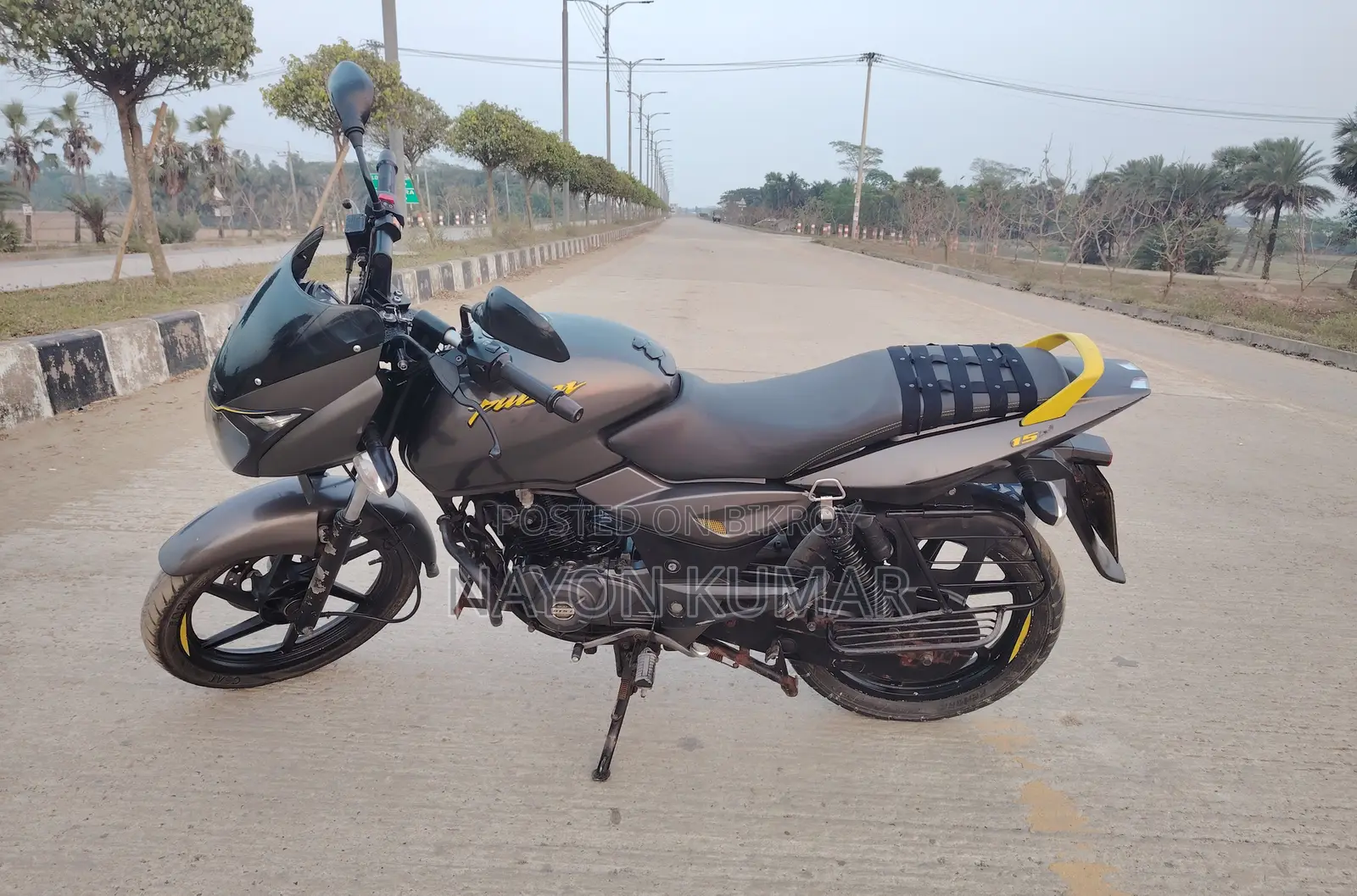 Bajaj Pulsar 150 . 2022