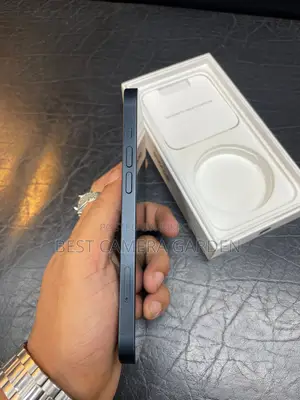 Apple iPhone 14 (Used)