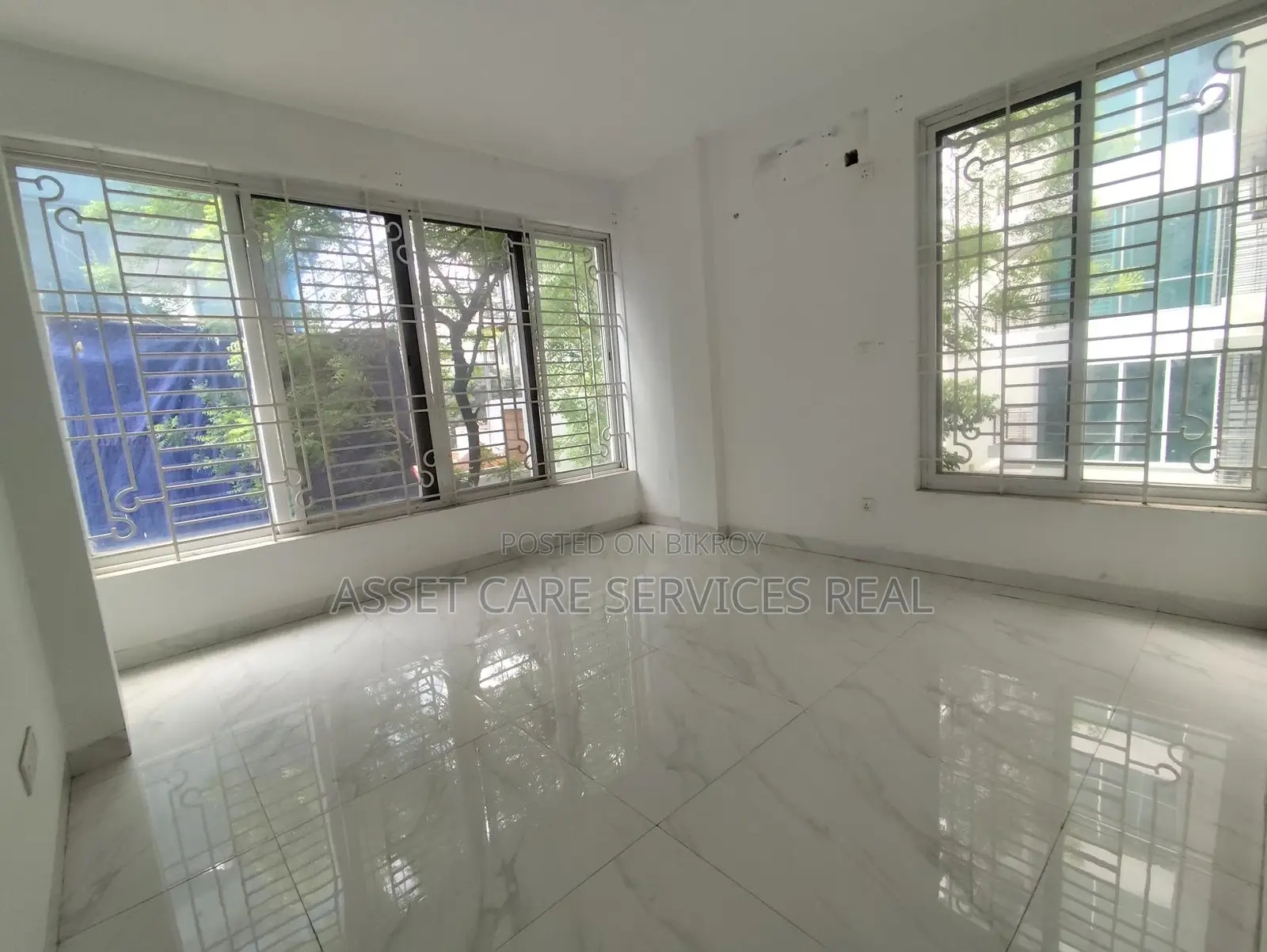 3500-Sqft Office Space Rent In Baridhara Diplomatic Zone
