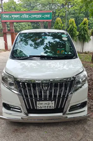 Toyota Esquire G 2014
