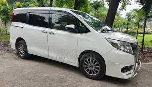 Toyota Esquire G 2014