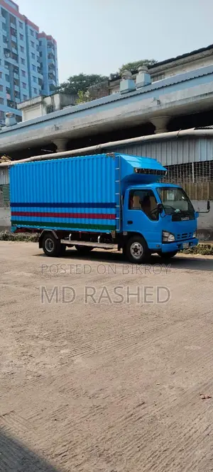 Isuzu NKR . 2017