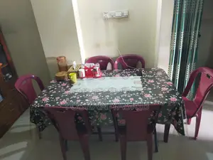 Plastic Dinning Table with 6 Chairs