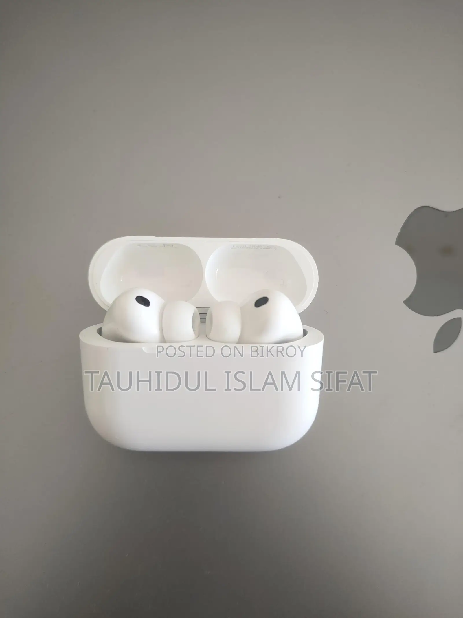 Apple Airpods Pro 3 ( Dubai Copy )
