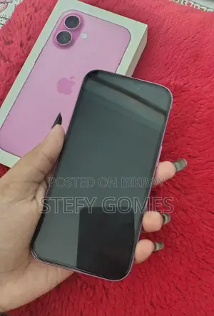 Apple iPhone 16 (Used)
