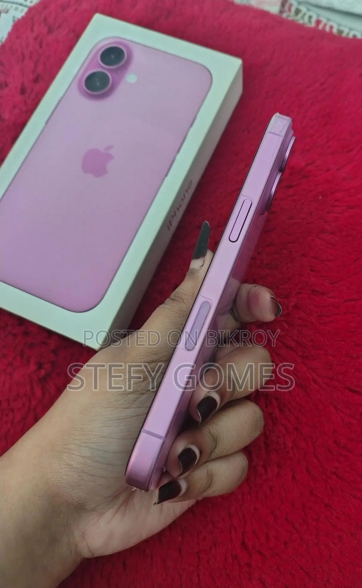 Apple iPhone 16 (Used)