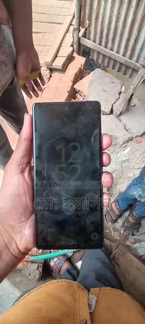 Google Pixel 6 . (Used)