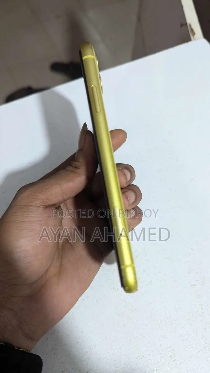 Apple iPhone 11 (Used)