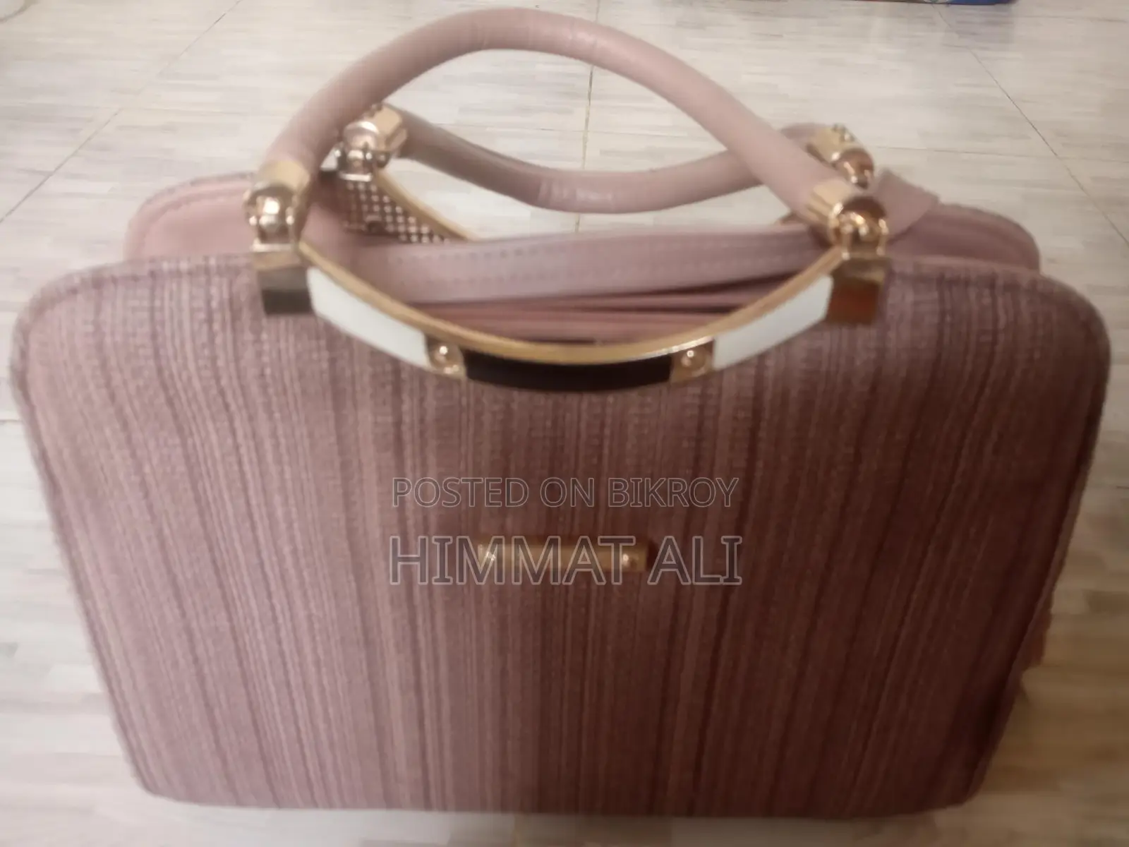 Hand bag