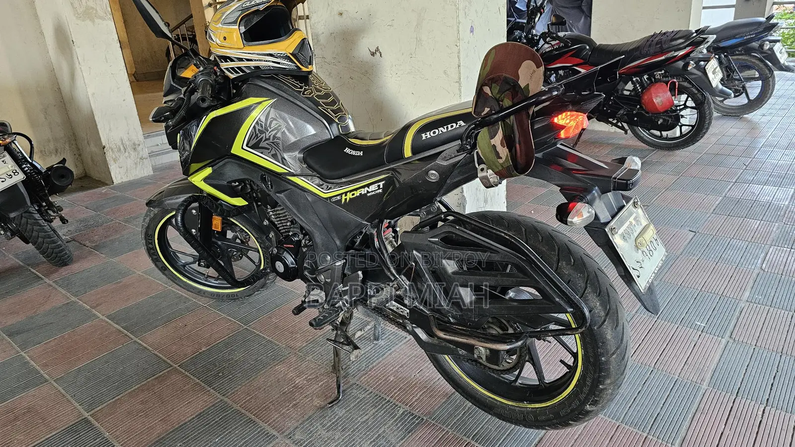 Honda CB Hornet 160R . 2019