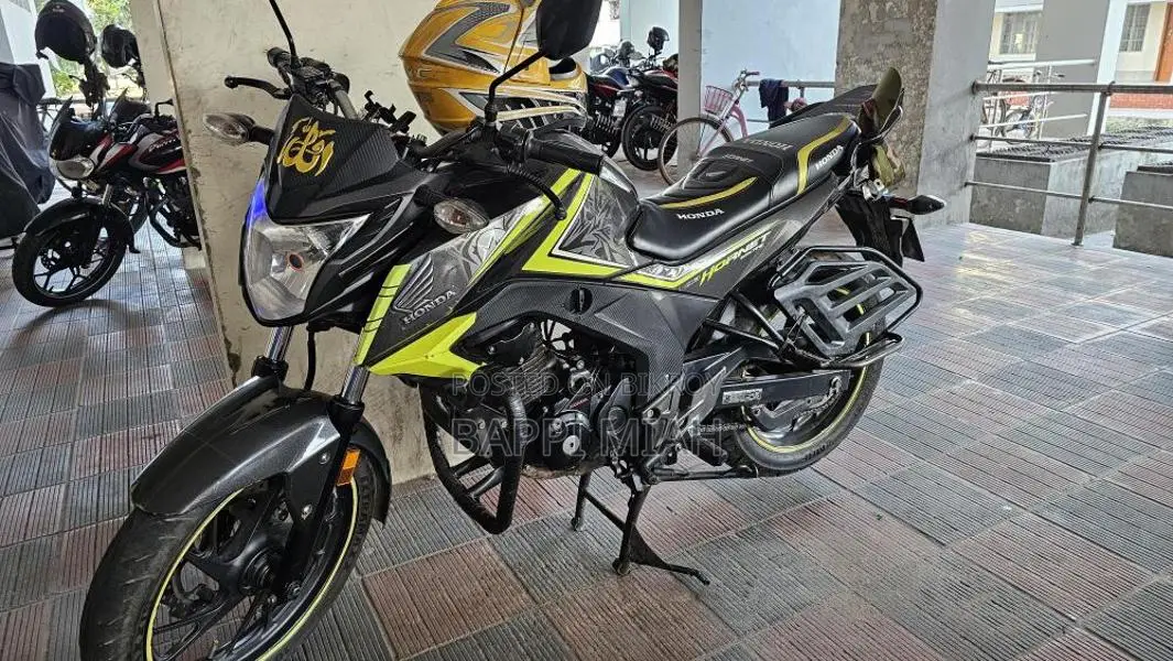 Honda CB Hornet 160R . 2019
