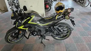 Honda CB Hornet 160R . 2019