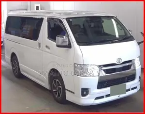 Toyota Hiace Super GL Pearl 2022