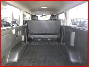 Toyota Hiace Super GL Pearl 2022