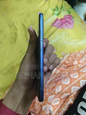 Vivo V23e 8/128 GB (Used)