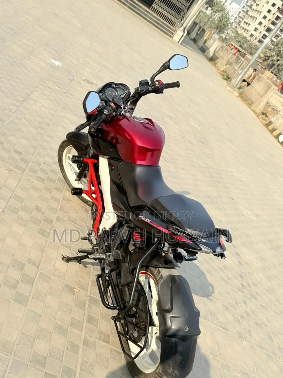 Bajaj Pulsar NS 160 . 2021