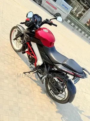 Bajaj Pulsar NS 160 . 2021
