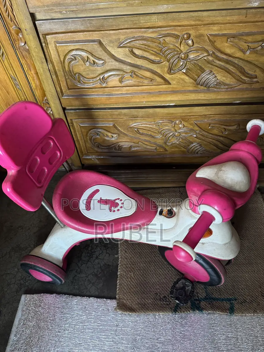 Children tricycle