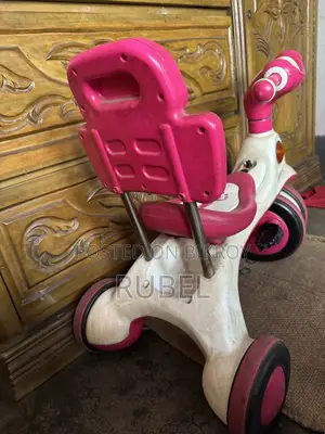 Children tricycle