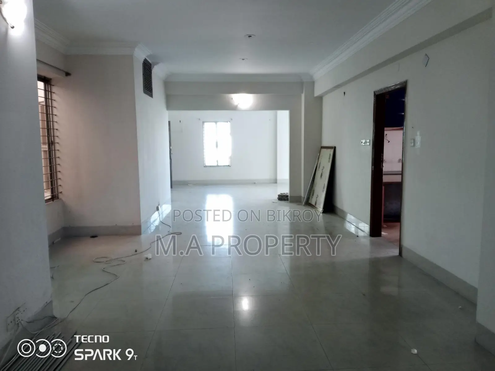 OFFICE APARTMENT 2300 Sft FOR RENT IN GULSHAN 2