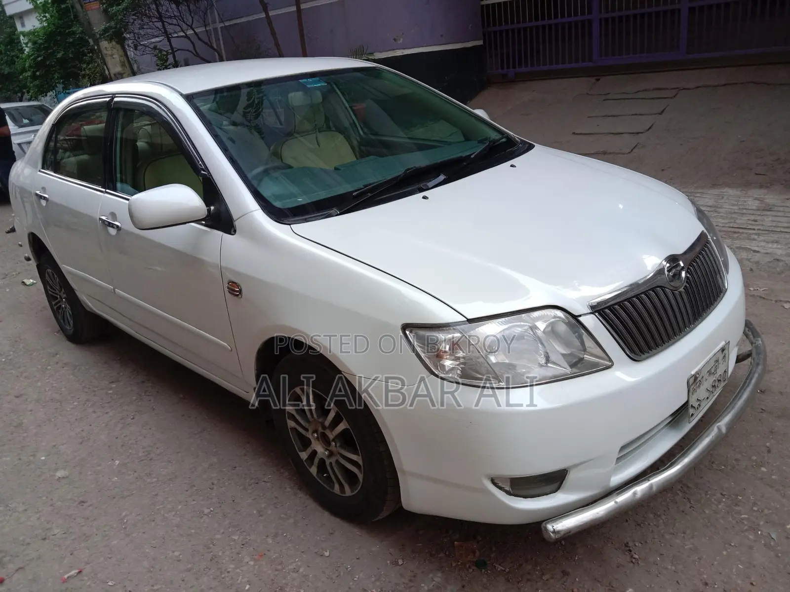 Toyota Corolla 2004 White